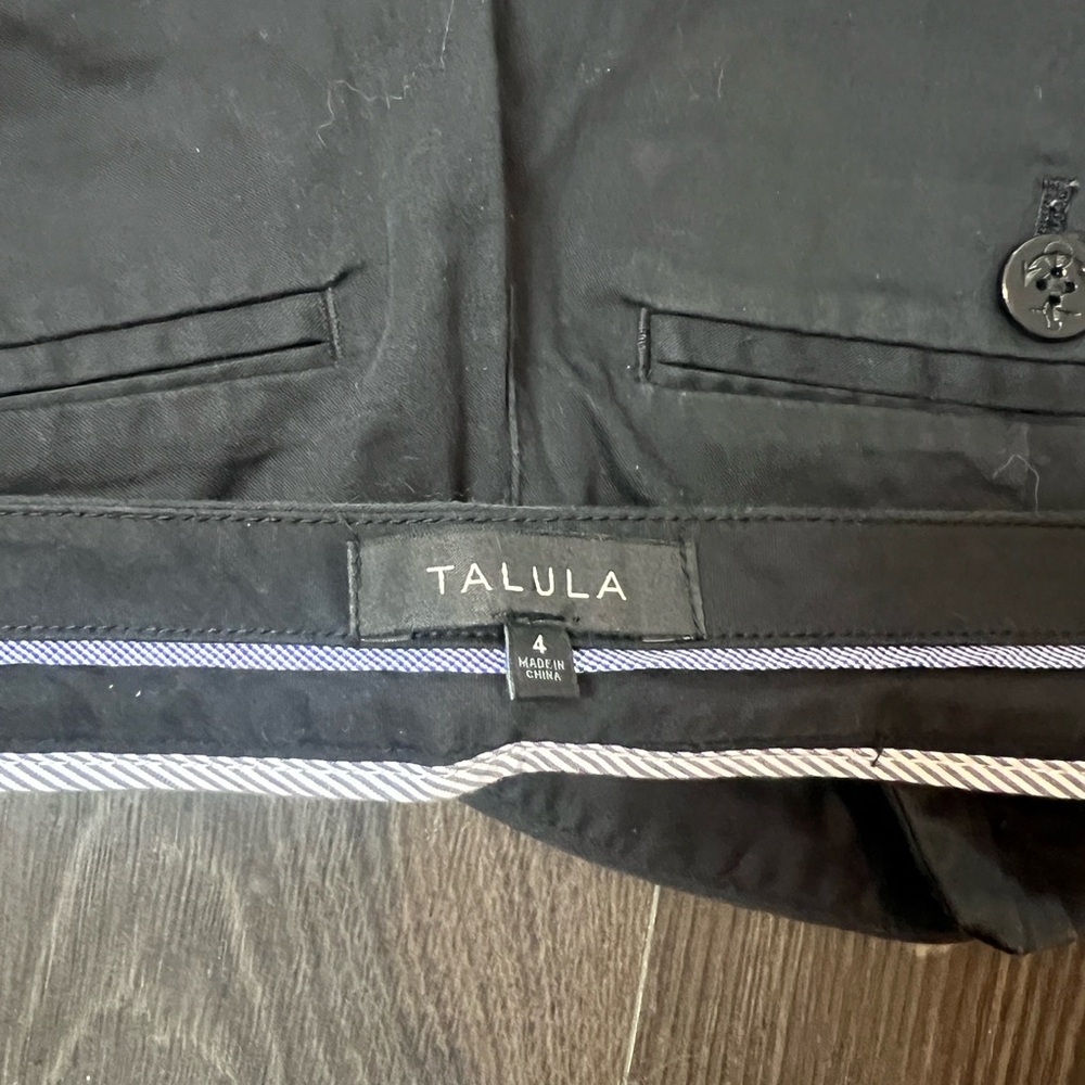 Super High Waisted Short - Picture 3 of 3
